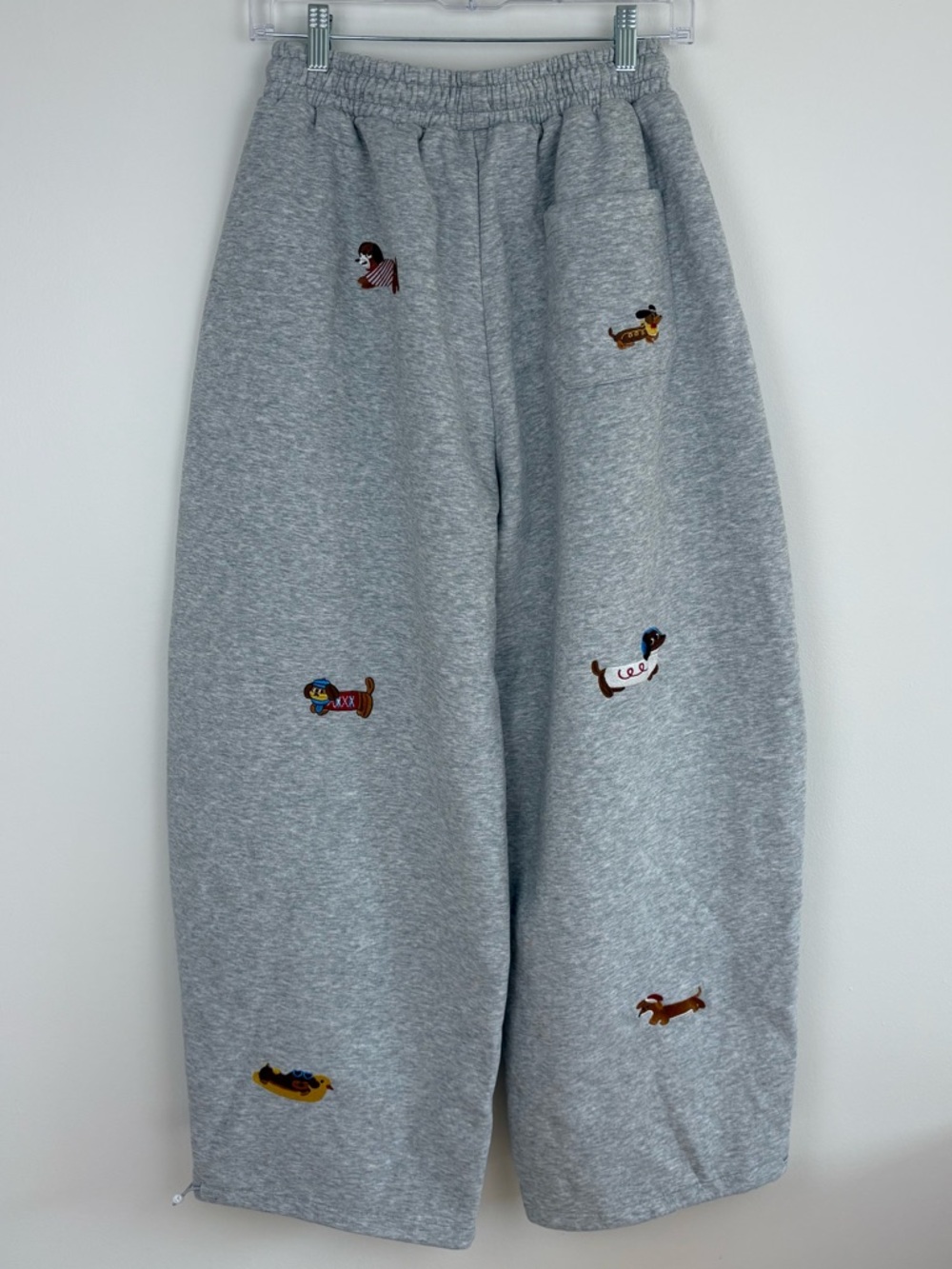 Aelfric Eden Embroidery Dog Baggy Barrel Sweatpants size Medium - Picture 4 of 9